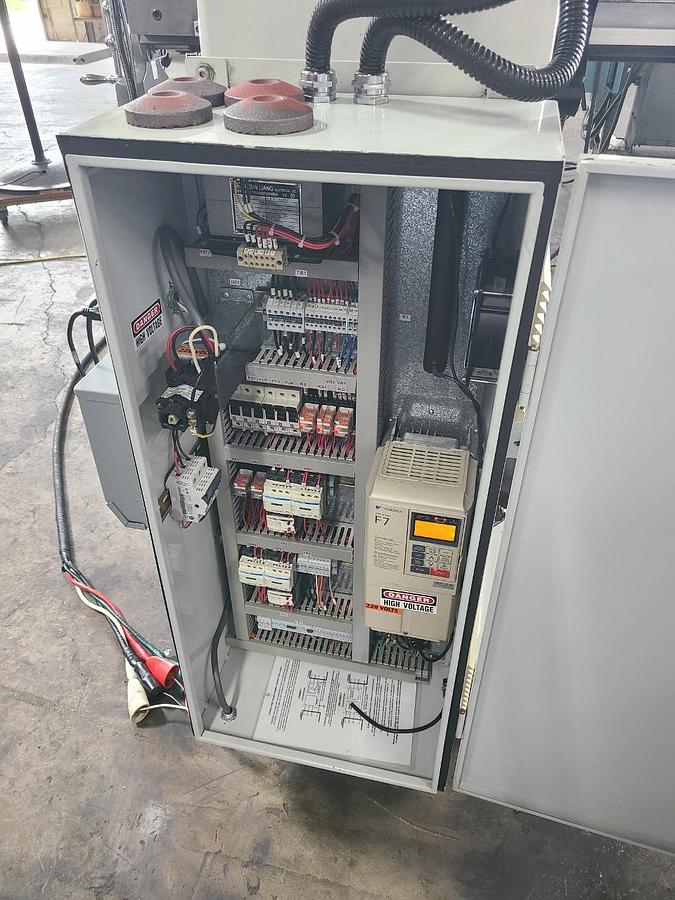 Used MILLTRONICS VERTICAL MILL