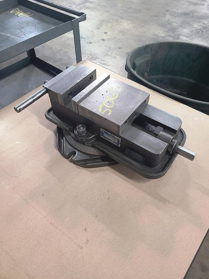 Used 6" Kurt Vise