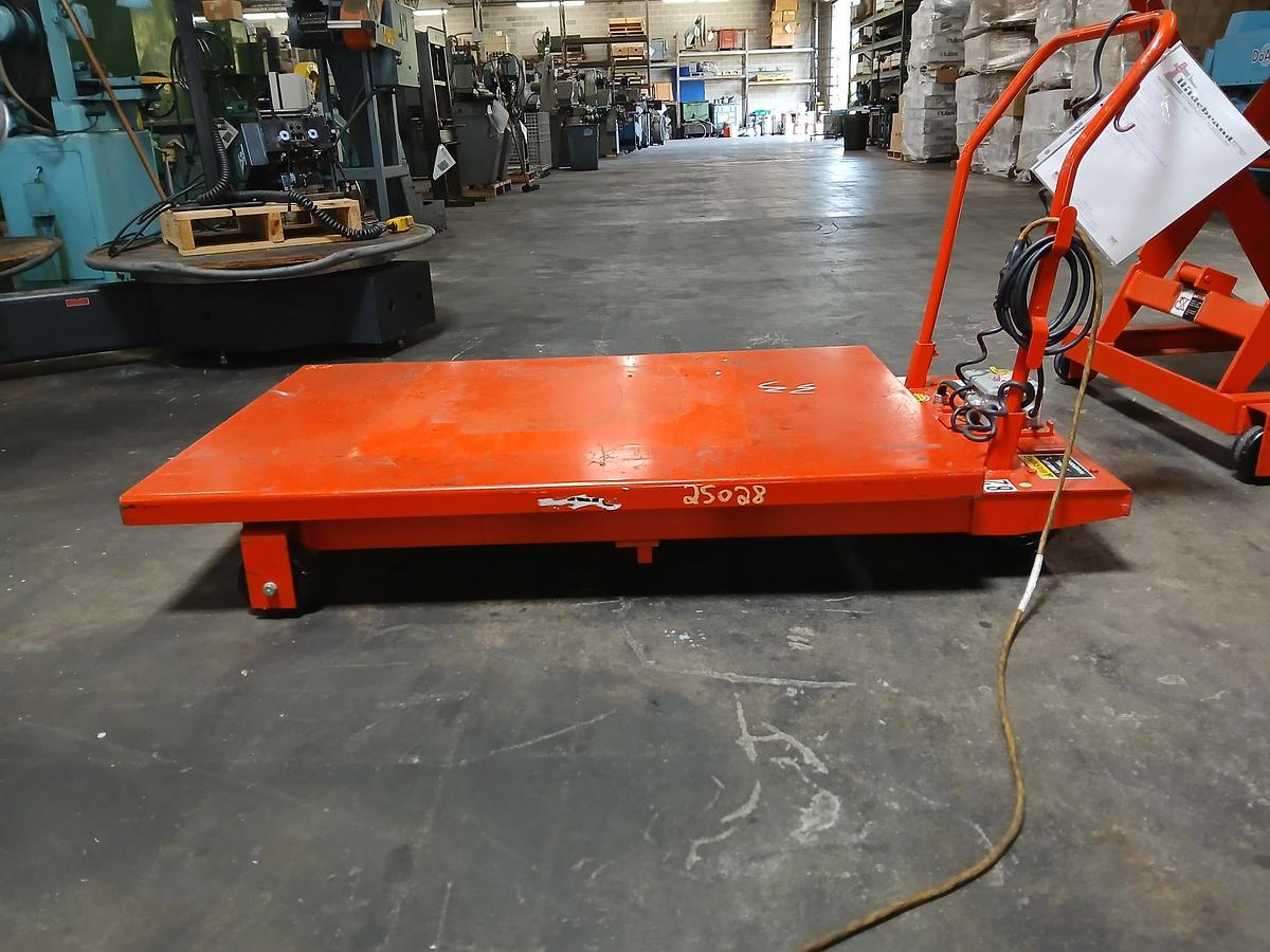 Used PRESTO HYDRAULIC LIFT TABLE WBP36-15