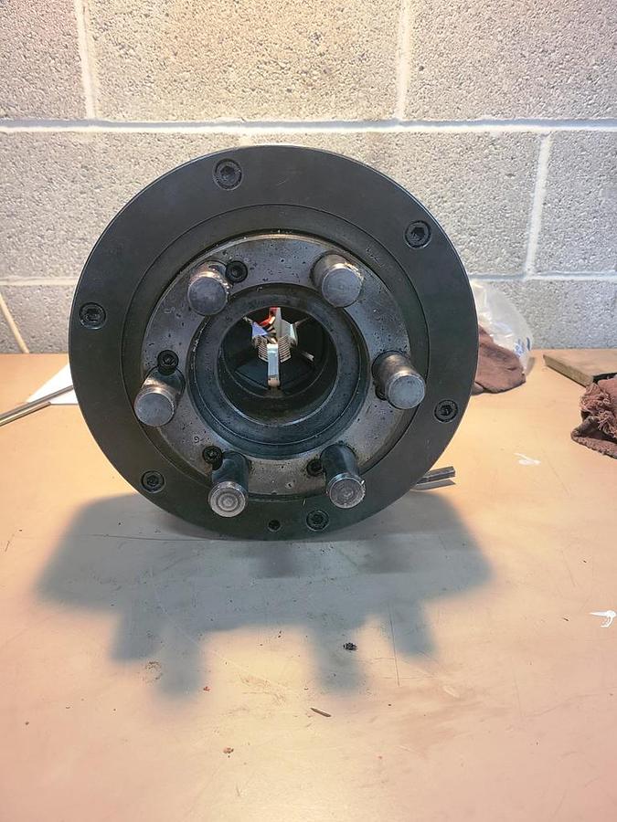 Used 10" X 6 JAW BUCK AJUST TRU CHUCK