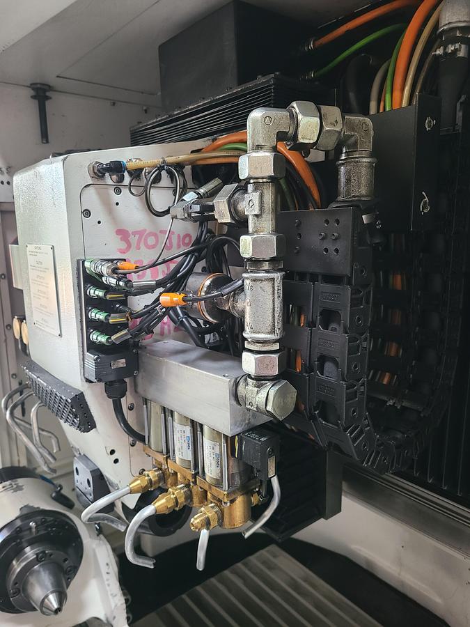 Used WALTER CNC TOOL AND CUTTER GRINDER
