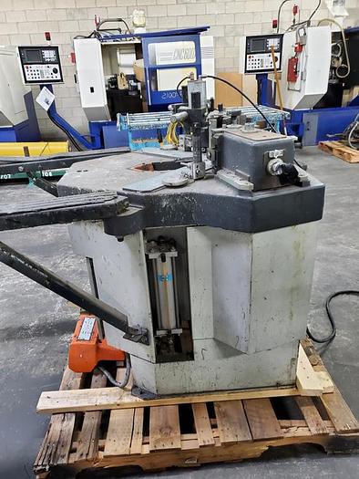 Used ELUMATIC CORNER CRIMPER