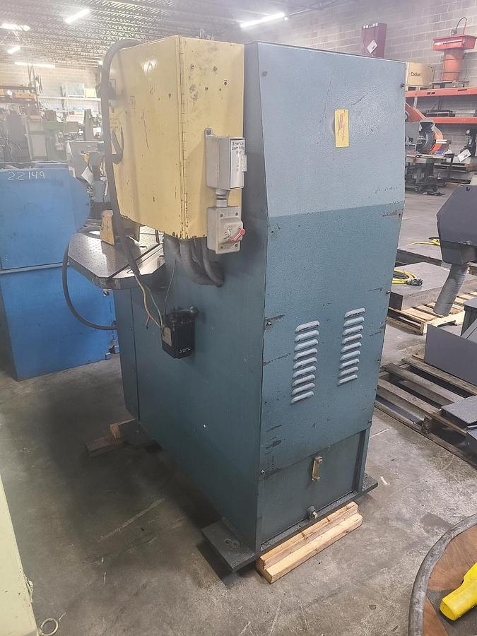 Used AMADA HYDRAULIC NOTCHER