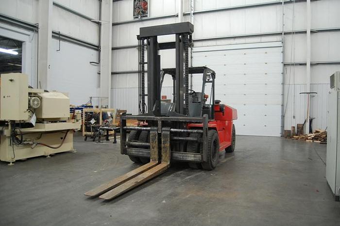 Used TUSK FORKLIFT