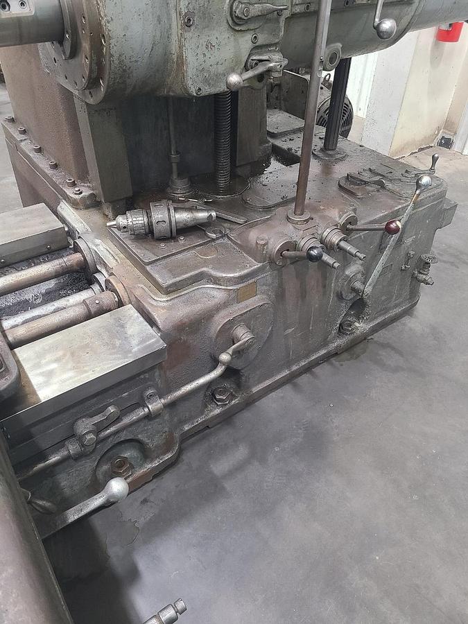 Used 5" GIDDINGS & LEWIS HORIZONTAL BORING MILL
