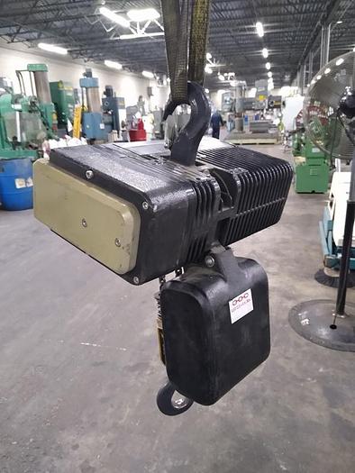 Used SWF ELECTRIC CHAIN HOIST