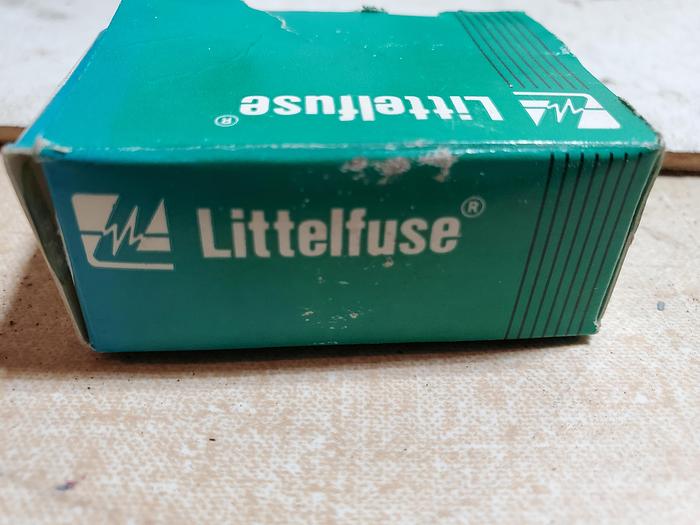 (Lot of 8 Fuses) Littelfuse Fuse, CCMR-1-1/2, New Old Stock (E1)