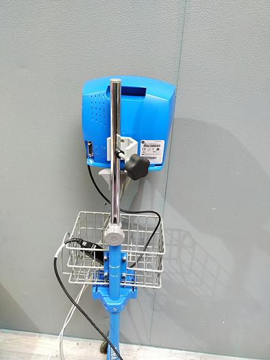 Gebraucht GE Carescape V100 Vitalparameter-Patientenmonitor auf Dinamap Rollstand #8069