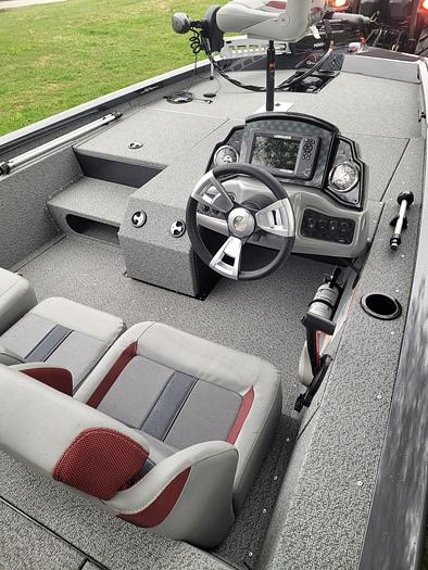 2022 G3 Sportsman 1710 (Charcoal/Red)