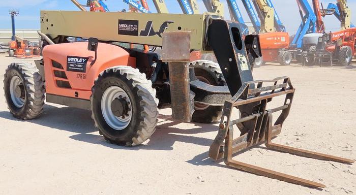 Used 2014 JLG G10-43A