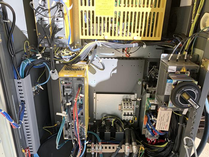 Used FANUC M900iA/400L 6 AXIS CNC ROBOT WITH R30iA CONTROLLER 400KG X 3625mm HIGH REACH