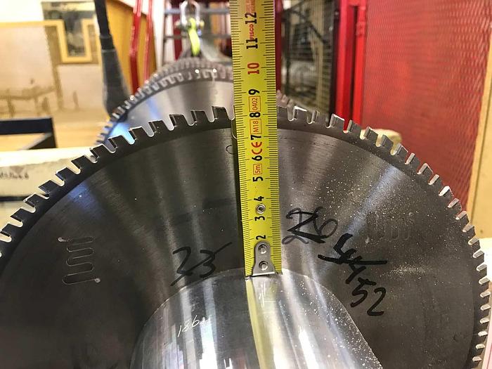 Used Globe Trim saw( equalizer saw ) for plywood