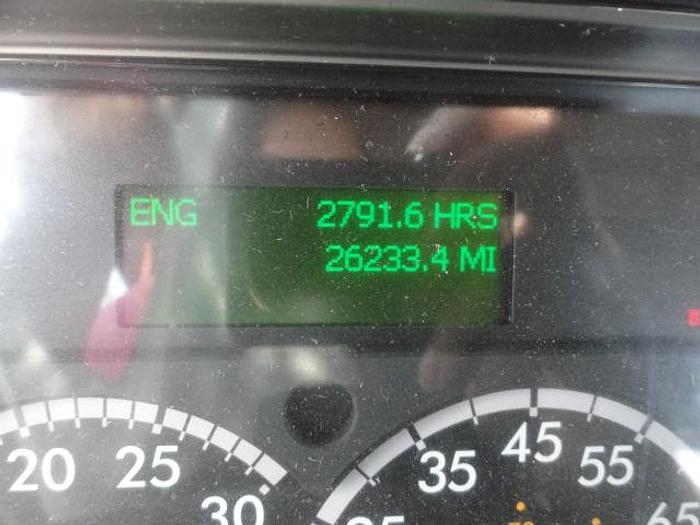 Used 2018 FREIGHTLINER BUSINESS CLASS M2 106