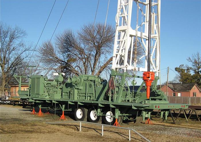 Used R-6 Double Drum Drawworks Rig