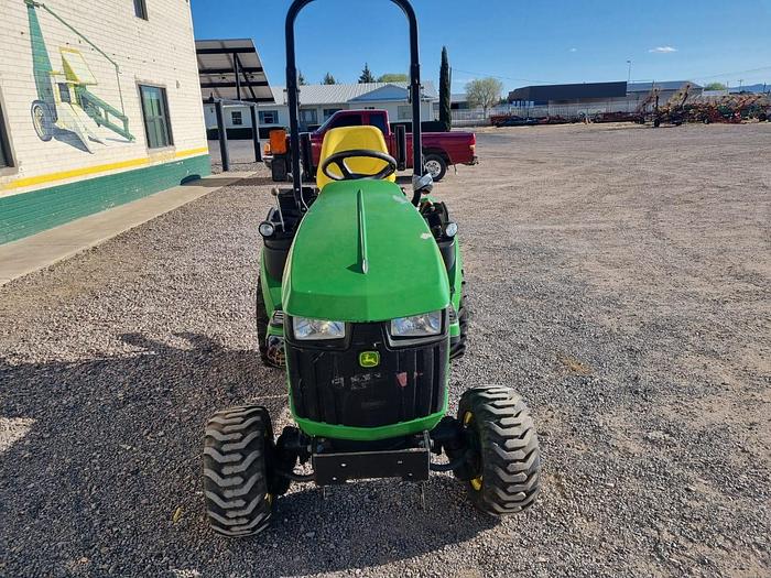 Used 2017 JOHN DEER 1025 R