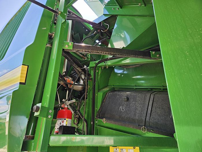 Used 2004 JOHN DEER 9760