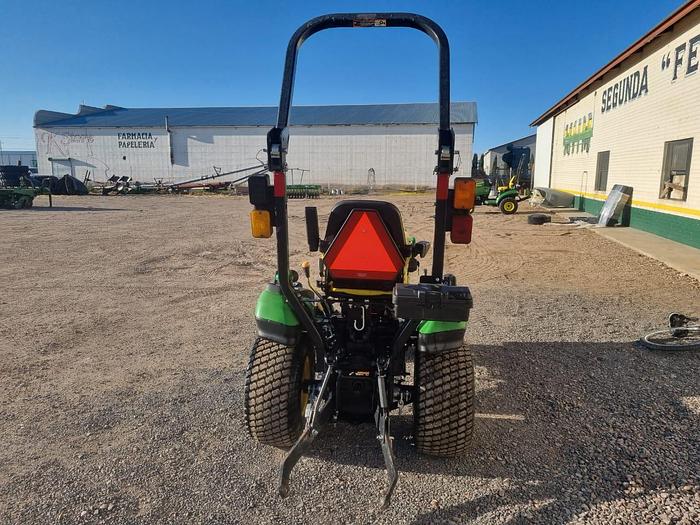 Used 2017 JOHN DEER 1025 R