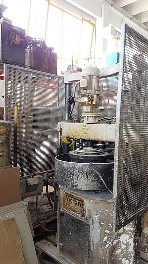 Usato Pressa sottosquadro VICENTINI mod. PS 220 SGSM