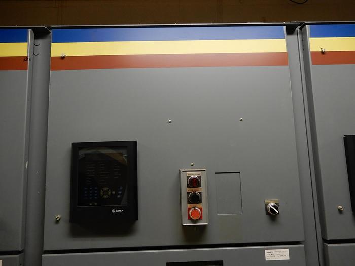 Used 2400V ROCKWELL AUTOMATION ALLEN BRADLEY MOTOR STARTER SECTION