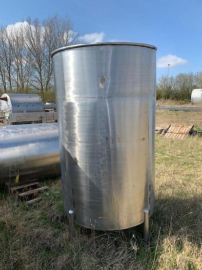 Used Rustfri åben tank 2.500 liter