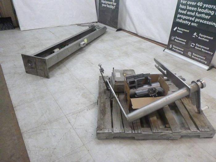 Used Wolfking Single Shaft Mixer w/Column Lift; Md#SSM