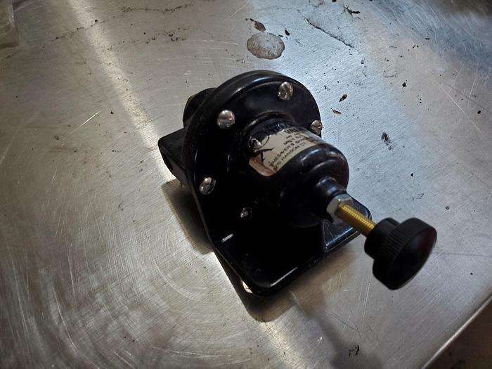 TimeSavers Tracking Valve 23024 3WAY 11X8MM (BRB2)