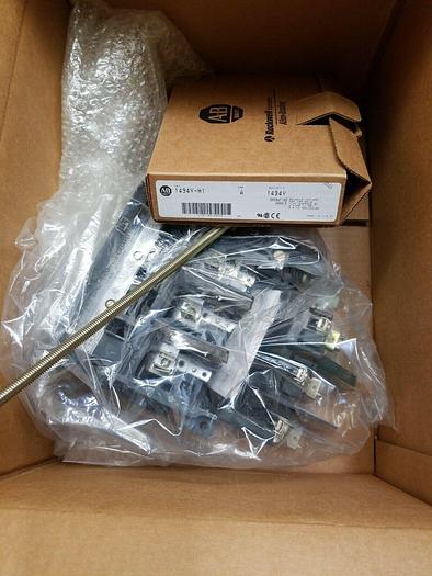 ALLEN BRADLEY 1494V-DRL233 SER A 30A Disconnect 250 volts