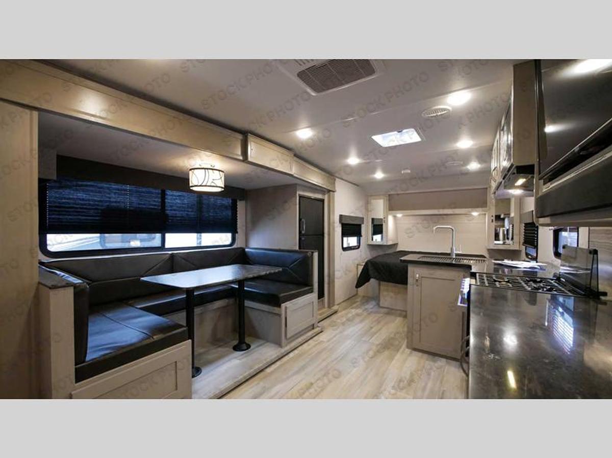 Used Used 2022 Prime Time RV Tracer 22RBS