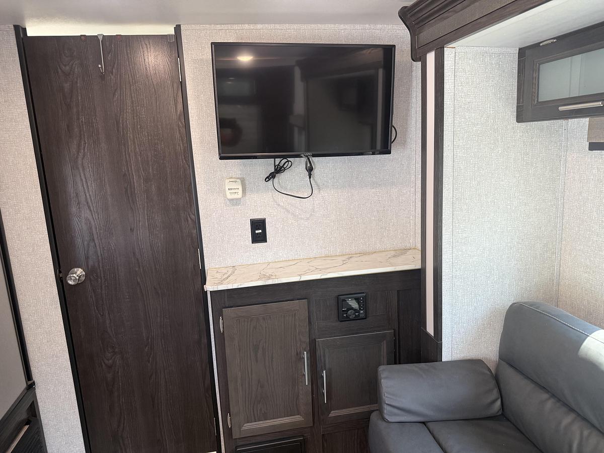 Used 2020 Dutchmen Kodiak Cub 185MB