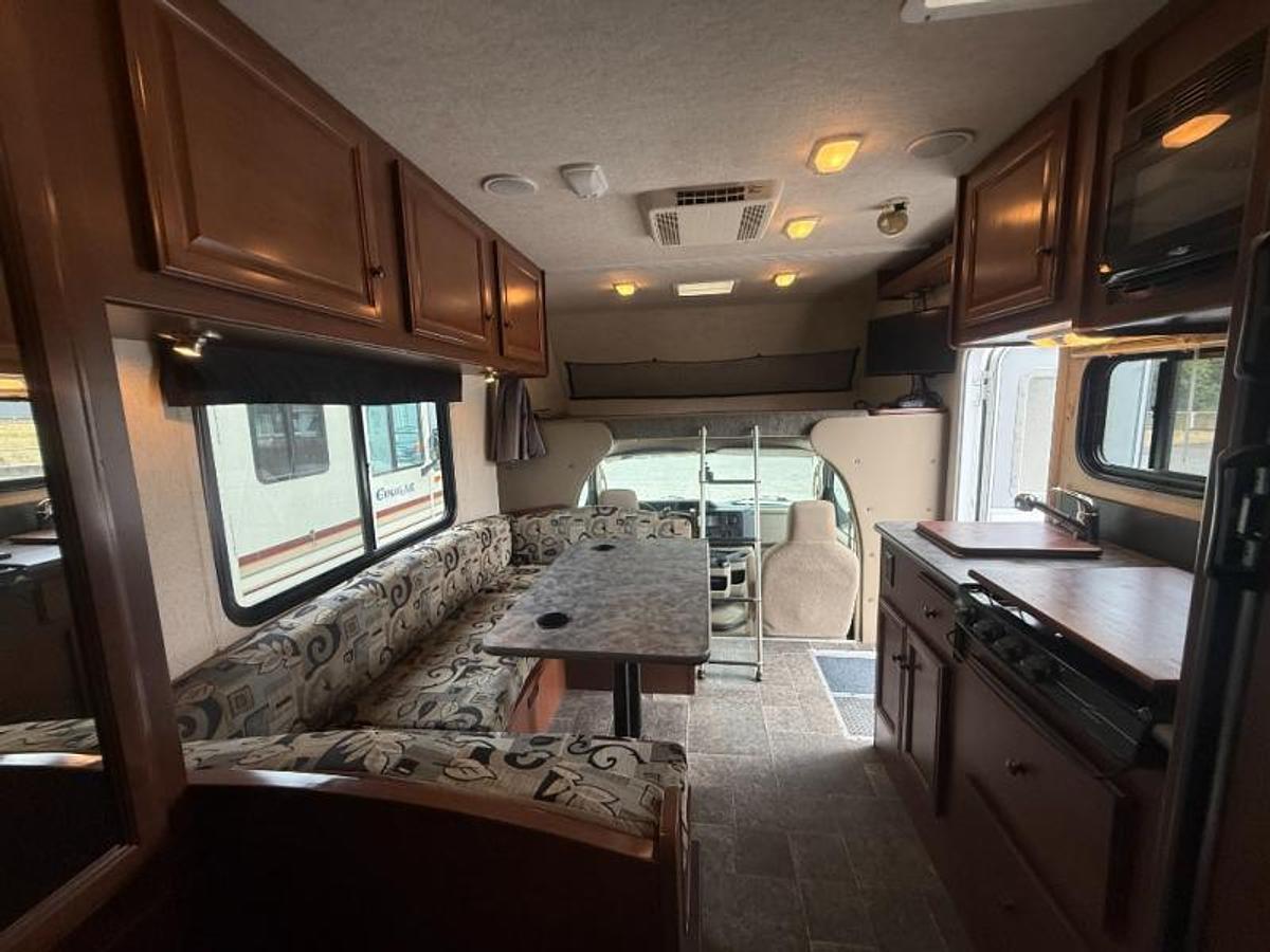 Used Used 2014 Fleetwood RV Jamboree Searcher 23B