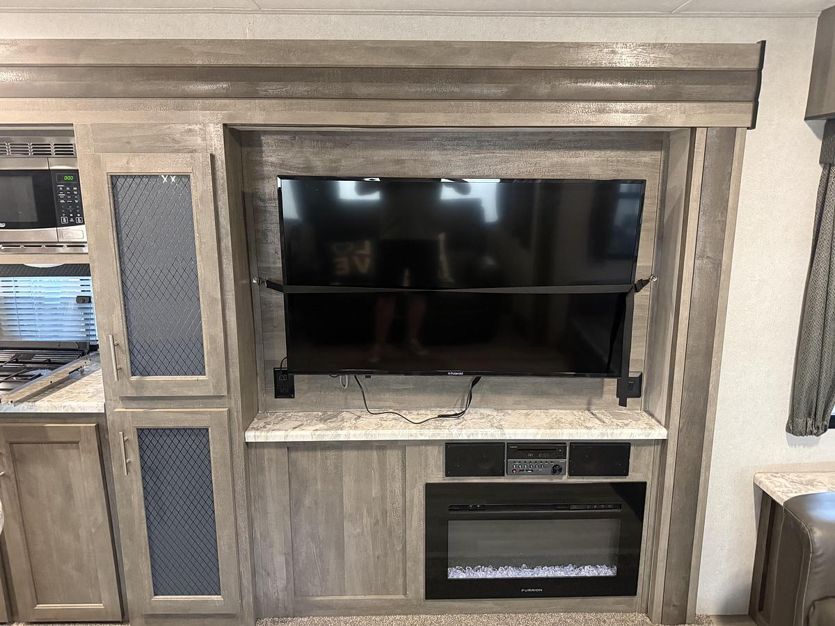 Used 2021 Forest River RV Vibe 30RL