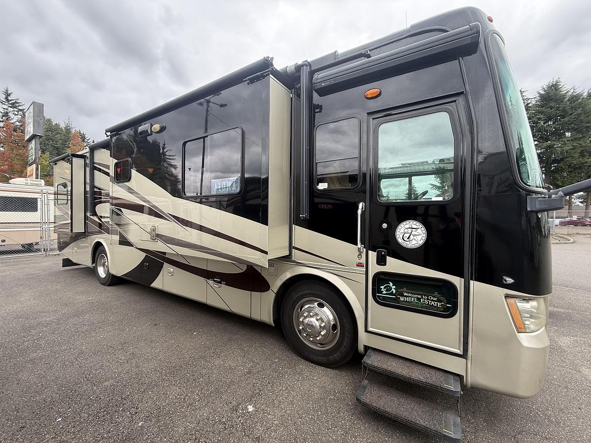 Used 2009 Tiffin Allegro Red QSA