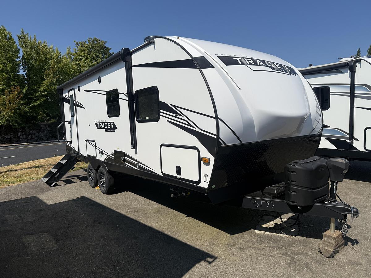 Used Used 2022 Prime Time RV Tracer 22RBS