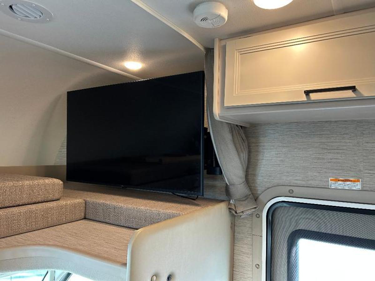Used Used 2023 Thor Motor Coach Four Winds 25V