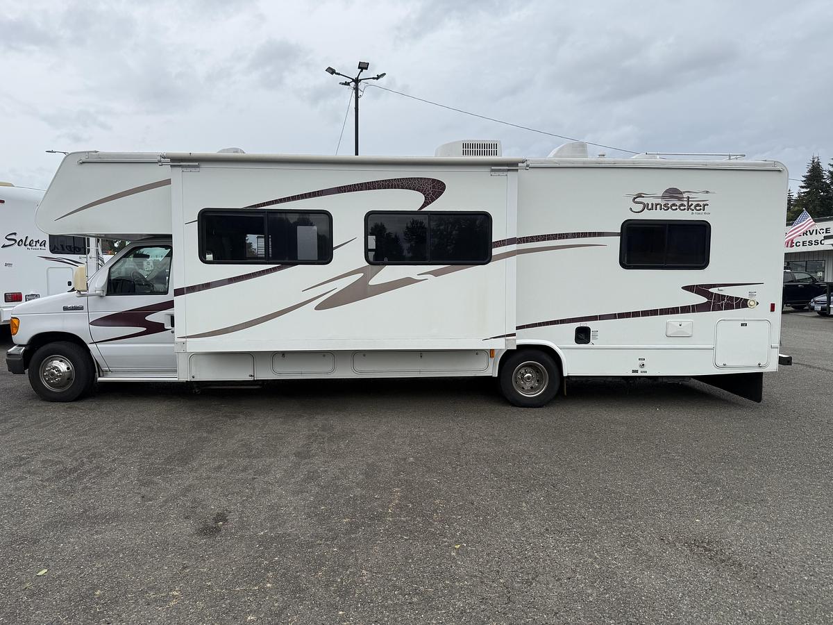 Used 2006 Forest River RV Sunseeker 3100