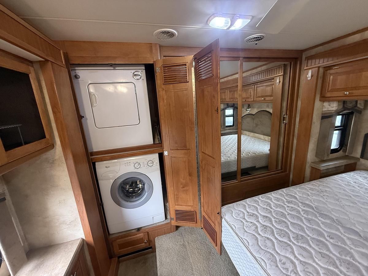 Used 2009 Tiffin Allegro Red QSA
