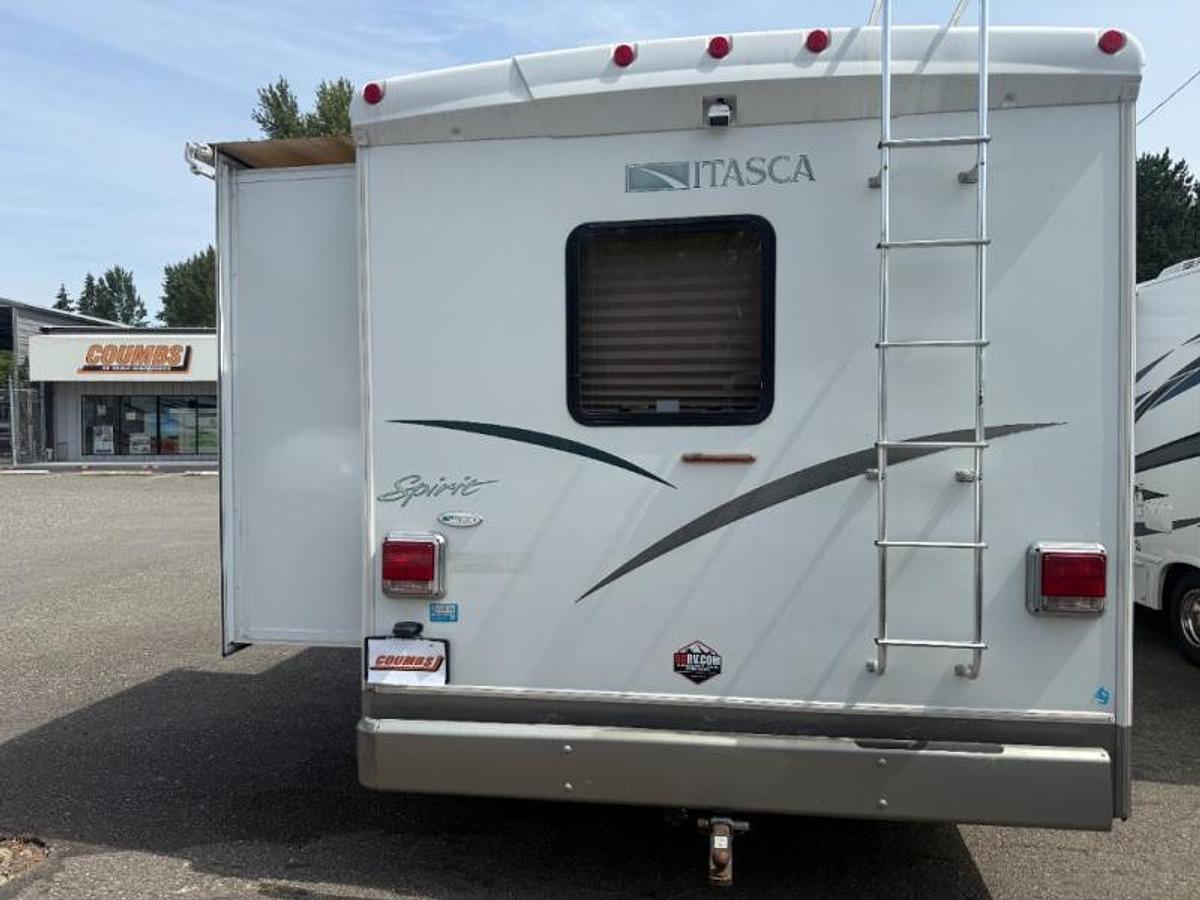 Used Used 2006 Itasca Spirit 29B
