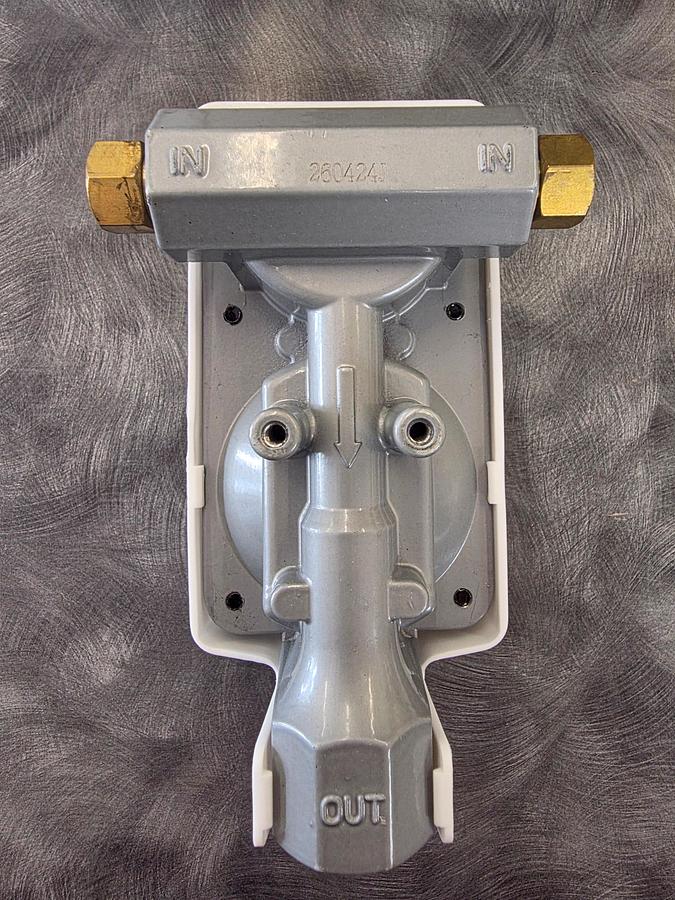  Automatic Changeover  Regulator For Dual Tanks 230,000 BTU