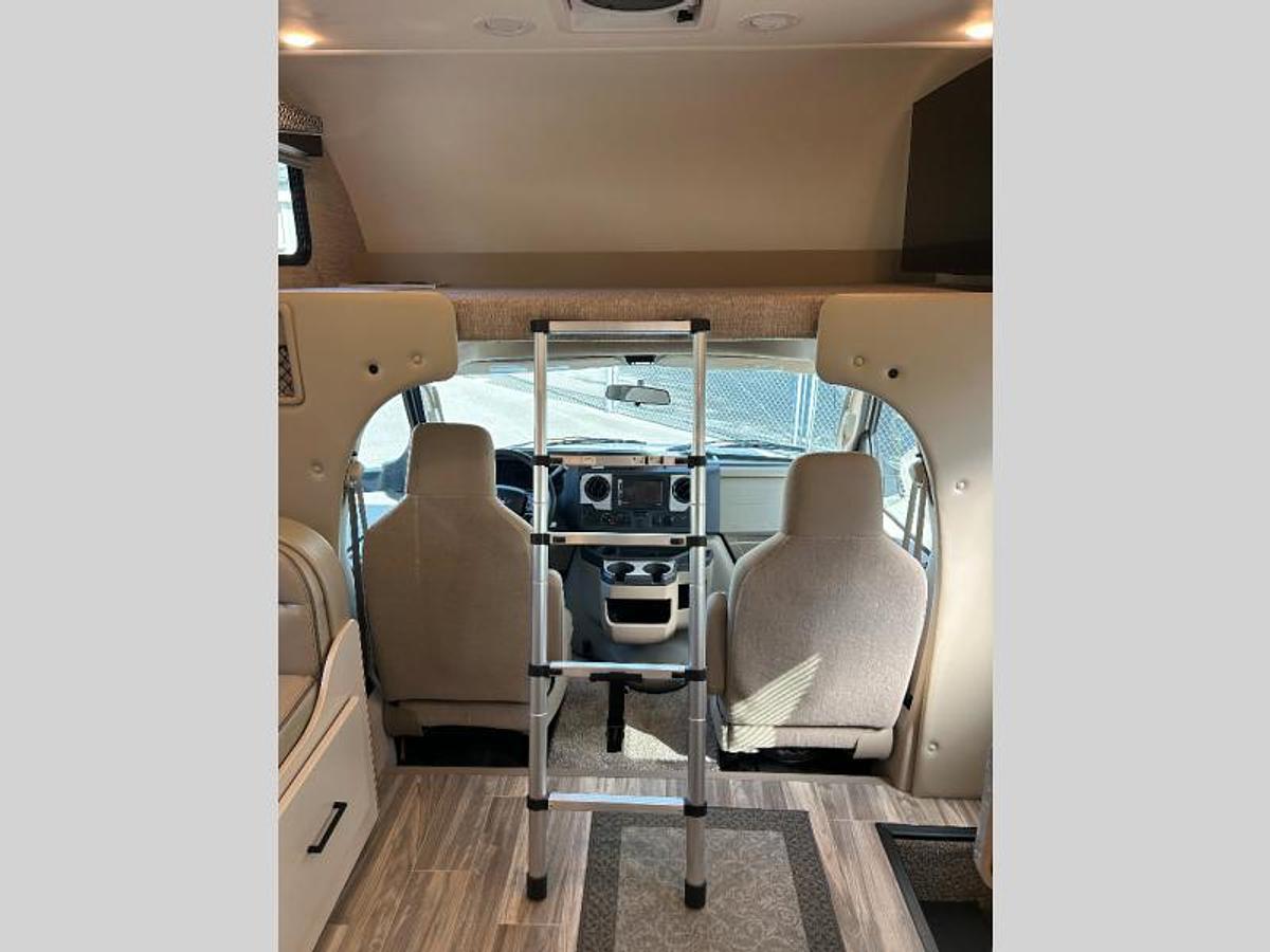 Used Used 2023 Thor Motor Coach Four Winds 25V