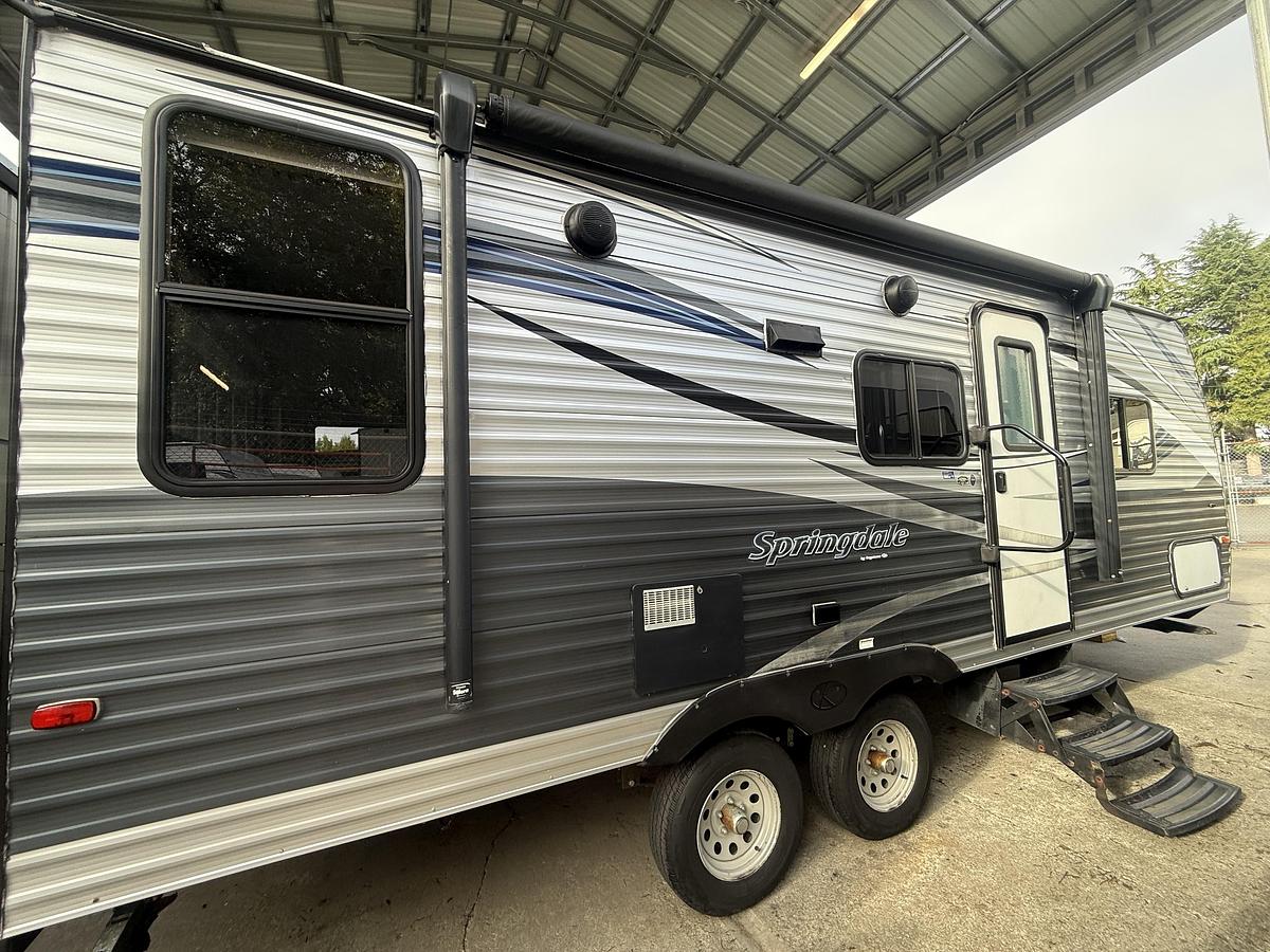 Used 2018 Keystone Springdale 202QBWE