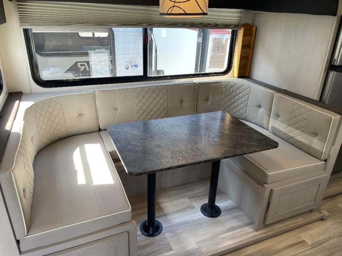 Used Used 2022 Prime Time RV Tracer 22RBS