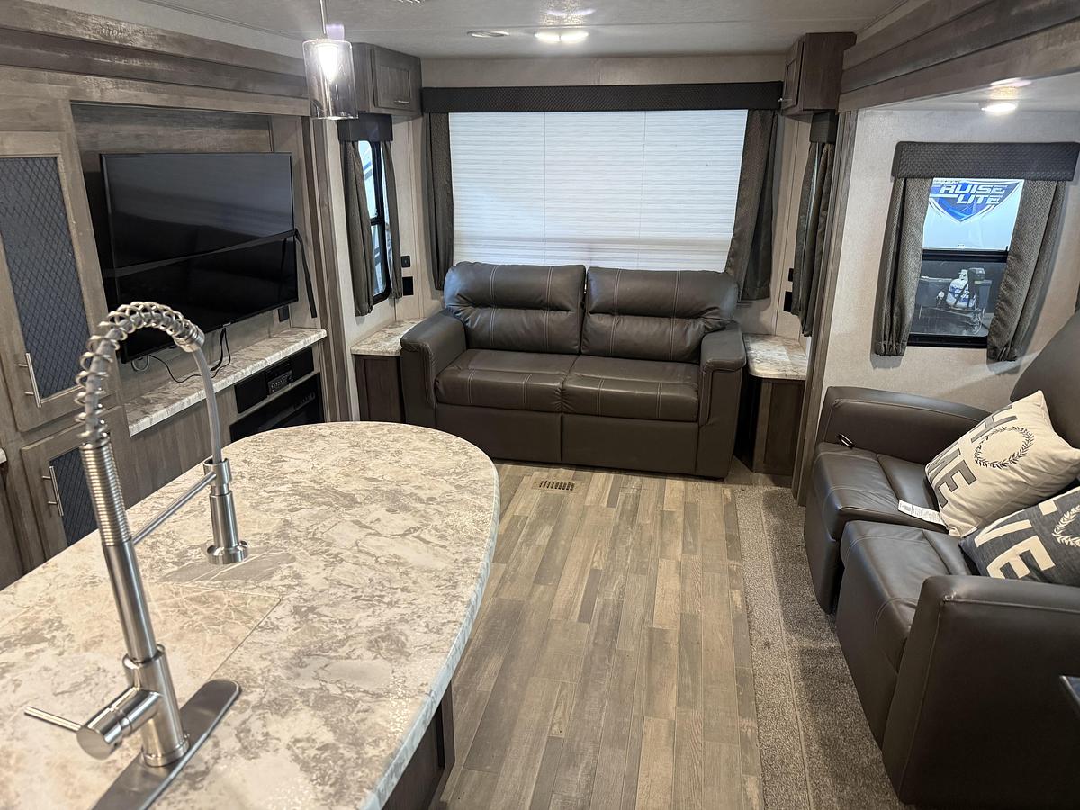 Used 2021 Forest River RV Vibe 30RL