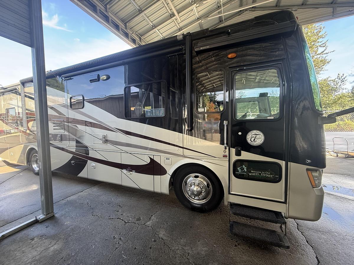 Used 2009 Tiffin Allegro Red QSA