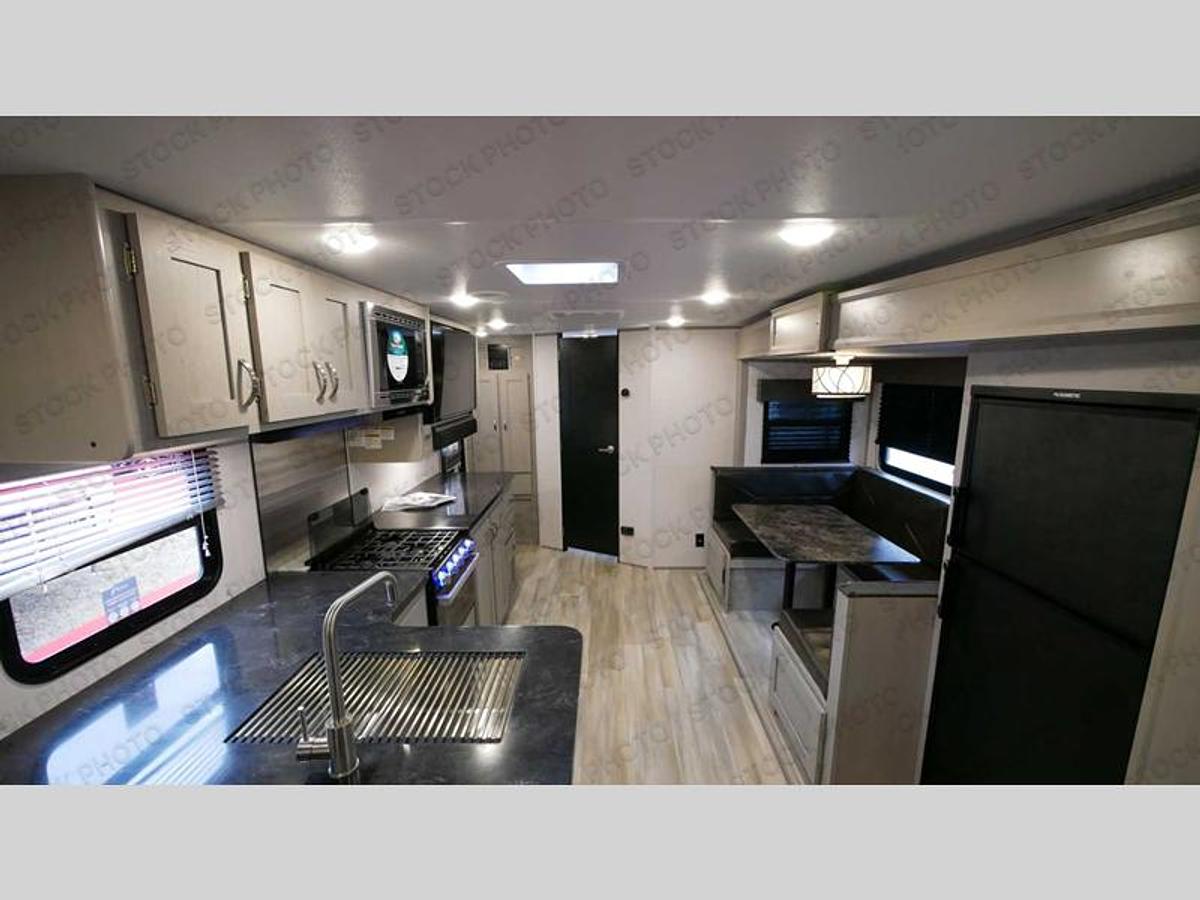 Used Used 2022 Prime Time RV Tracer 22RBS