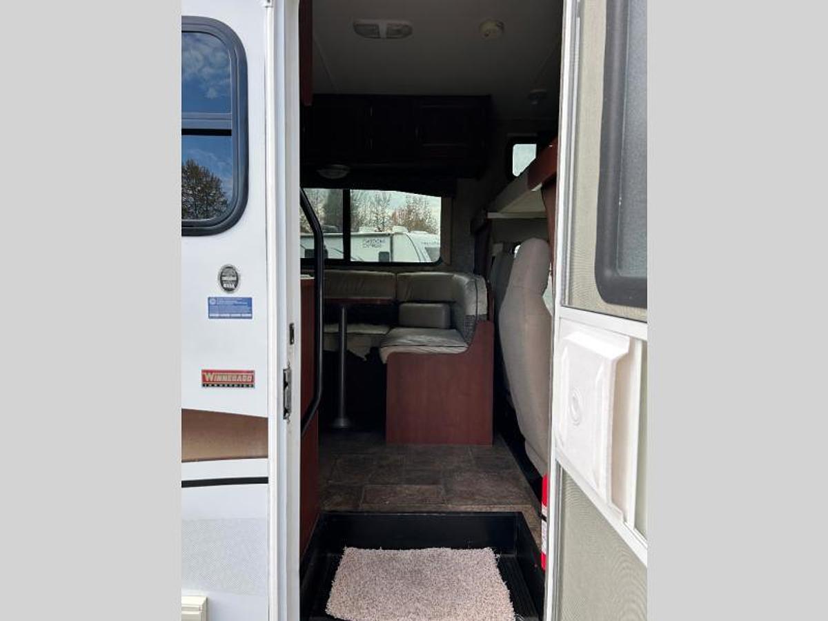 Used Used 2014 Winnebago Minnie Winnie 22R