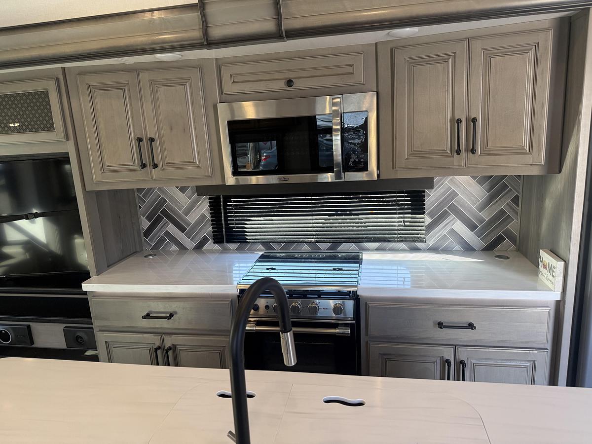 Used 2022 Keystone Montana 3781RL Fifth Wheel