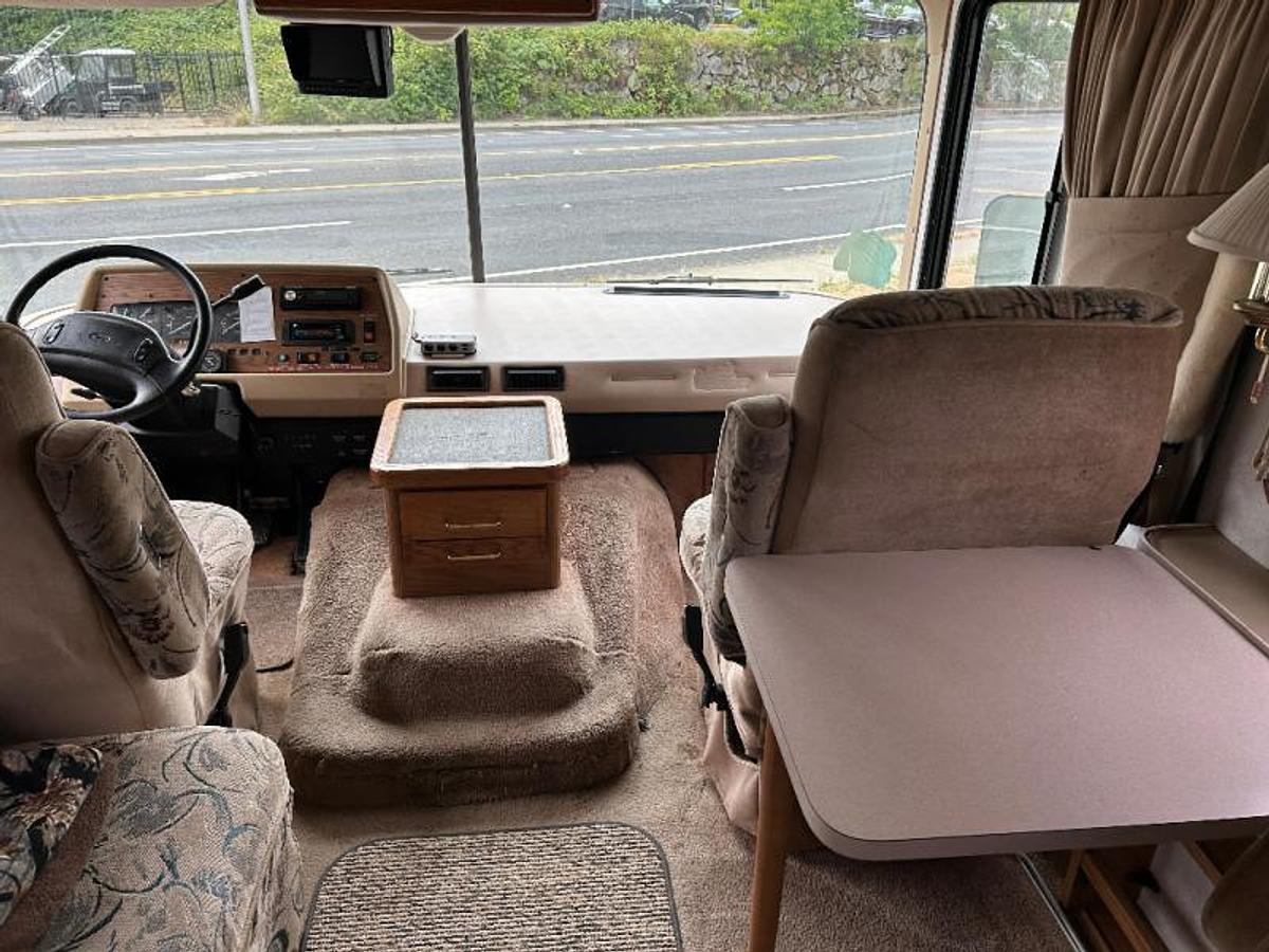 Used Used 1995 Fleetwood RV Bounder 32H