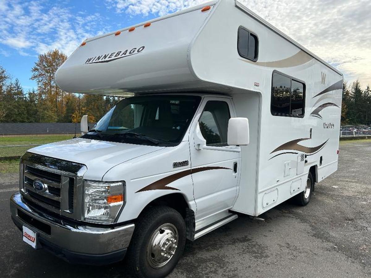 Used Used 2014 Winnebago Minnie Winnie 22R