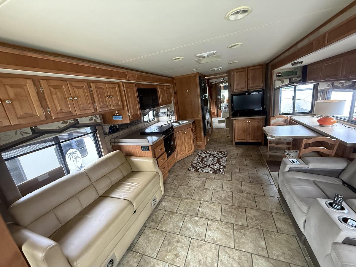 Used 2009 Tiffin Allegro Red QSA
