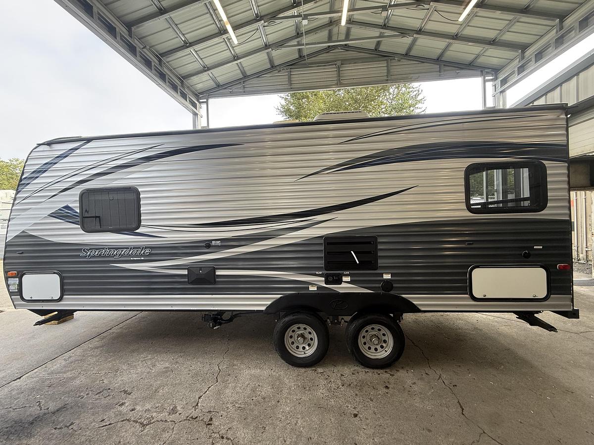Used 2018 Keystone Springdale 202QBWE